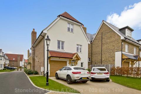 5 bedroom terraced house for sale - Chigwell Grange, High Road, Chigwell