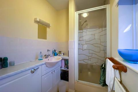 26 Lantern Close, Berkeley, GL13 9DE