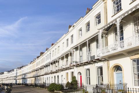 1 bedroom flat to rent - Royal York Crescent, Clifton, BS8