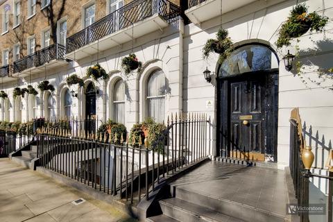 Studio to rent, Cartwright Gardens, Bloomsbury, London, WC1H