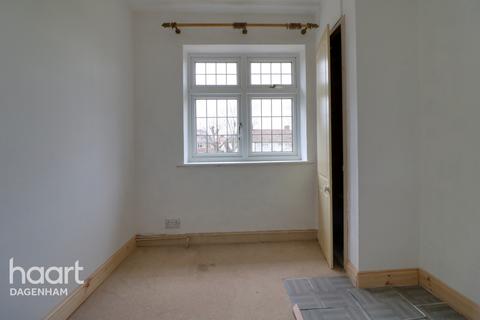 14 Weston Green, Dagenham, RM9 5UB