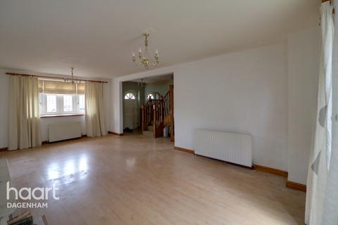 14 Weston Green, Dagenham, RM9 5UB