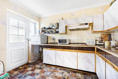 98 Berkeley Avenue, Reading, RG1 6HY