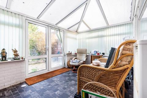98 Berkeley Avenue, Reading, RG1 6HY