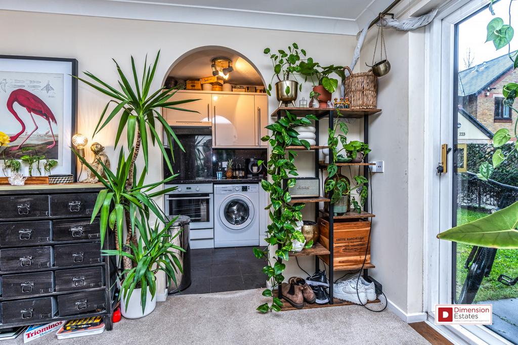 Apartment in East london - More