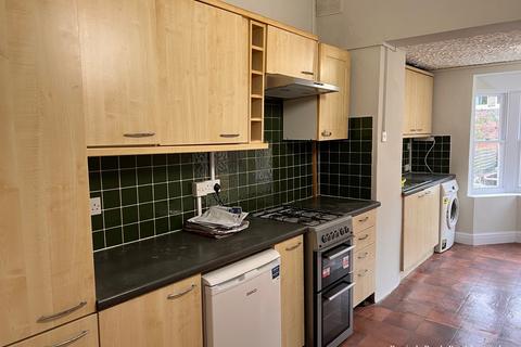 89 Bramley Road, London, W5 4ST
