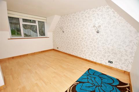 19 Hampton Vale, Hythe, CT21 5SG