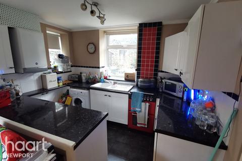 3 bedroom end of terrace house for sale, Queen Street, Newport