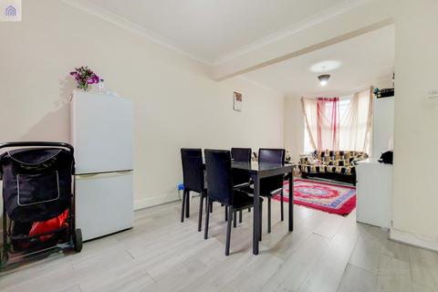 31 Olive Road, London, E13 9PZ