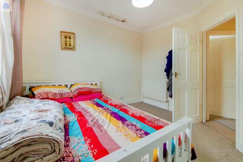 31 Olive Road, London, E13 9PZ