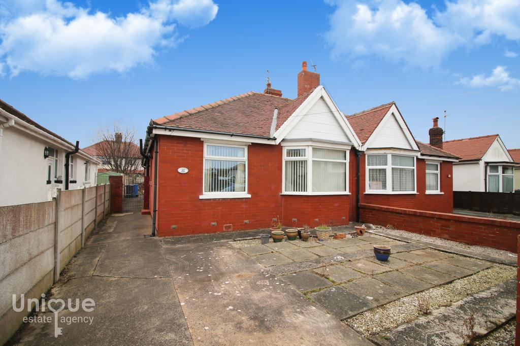 St. Andrews Avenue... 2 bed bungalow £155,000