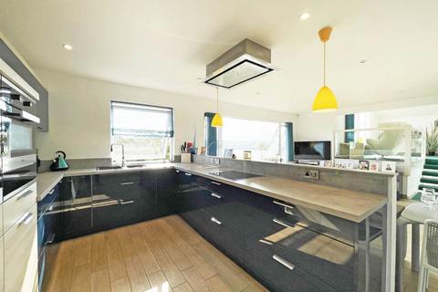 Bosvean Trolver Hill, Feock, Truro, TR3 6RR