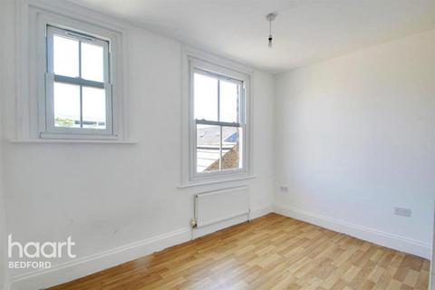 1 bedroom flat to rent, High Street, Bedford