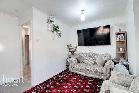 2 bedroom apartment for sale - Quilter Close, Luton