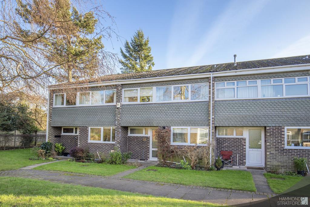 The Walnuts, Norwich 4 bed terraced house £350,000