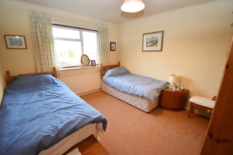 28 Brentwood Close, Solihull, B91 1UL
