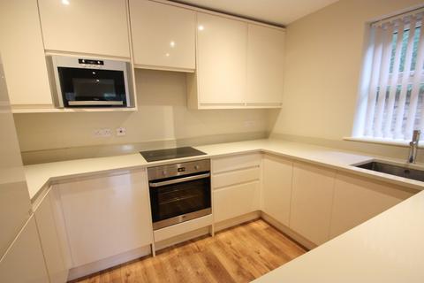 2 bedroom apartment to rent, Sydenham Road, East Croydon