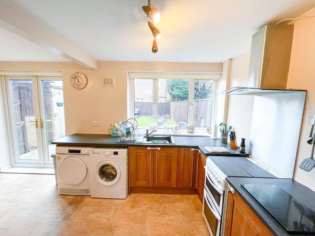 Castleford Avenue, Grimsby, NE... 3 bed terraced house £97,000