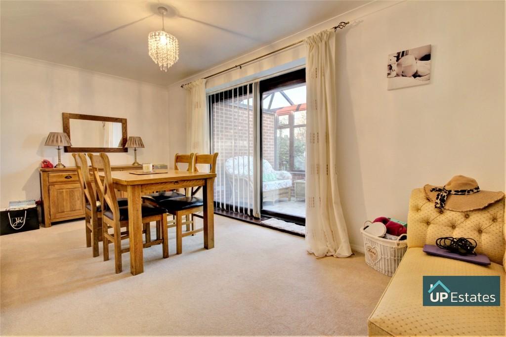 Drayton Road, Bedworth 2 bed detached house £240,000