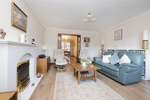 8 Burnside Park, Balerno, EH14 7LY