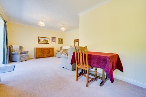14 Corvus Close, Royston, SG8 7XS