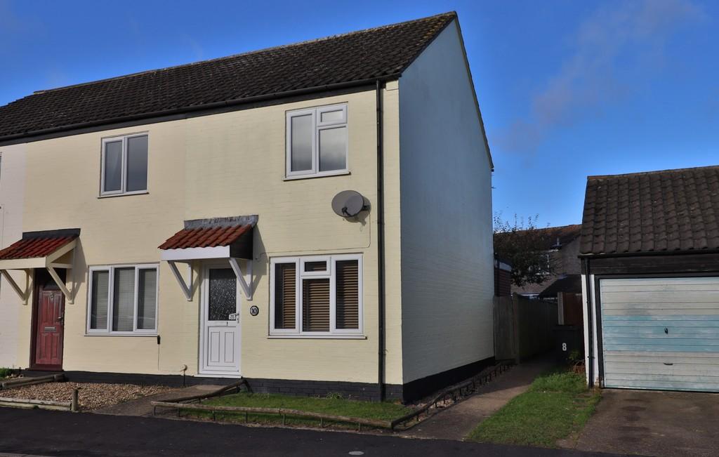 Spinney Close, Long Stratton 2 bed end of terrace house £190,000