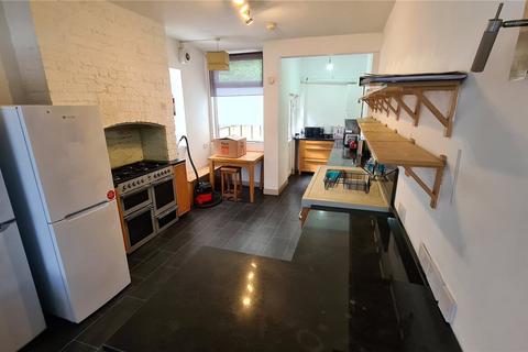 8 bedroom terraced house to rent, Upper Lloyd Street, Fallowfield, M14