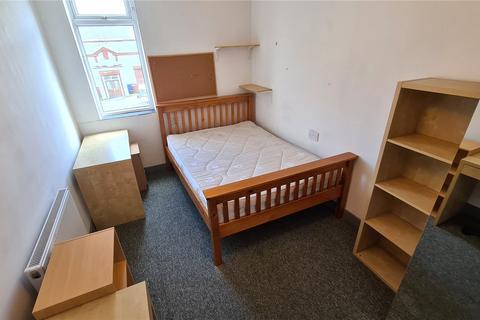 8 bedroom terraced house to rent, Upper Lloyd Street, Fallowfield, M14