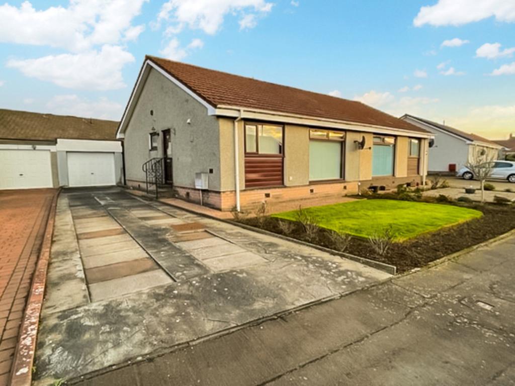Cedar Crescent, Thornton 2 bed semidetached bungalow £129,995