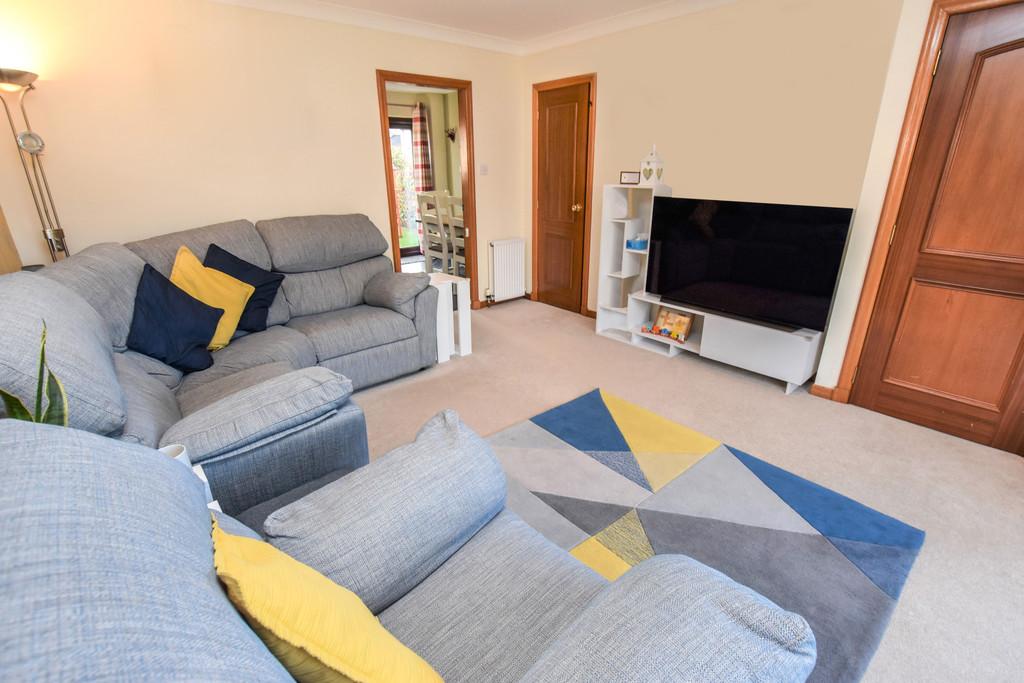 Lammermuir Gardens, Perth 3 bed link detached house £252,500