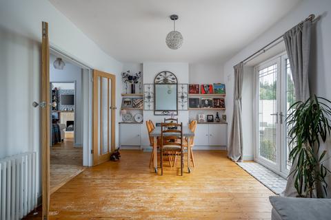 36 Randalls Road, Leatherhead, KT22 0AD
