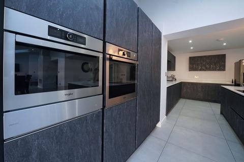 9 Kingsleigh Croft, Sutton Coldfield, B75 5TL