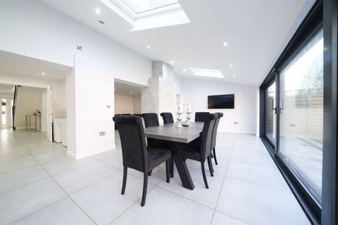 9 Kingsleigh Croft, Sutton Coldfield, B75 5TL