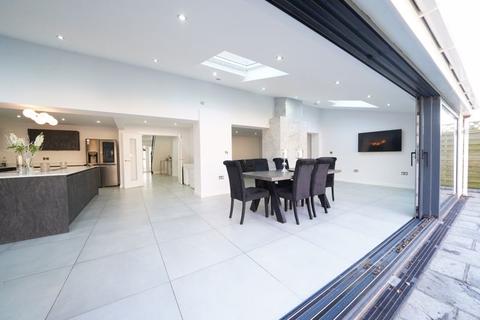9 Kingsleigh Croft, Sutton Coldfield, B75 5TL