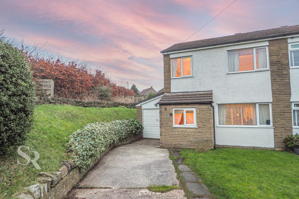 Eaves Knoll Road, New Mills, High... 3 bed semidetached house £295,000