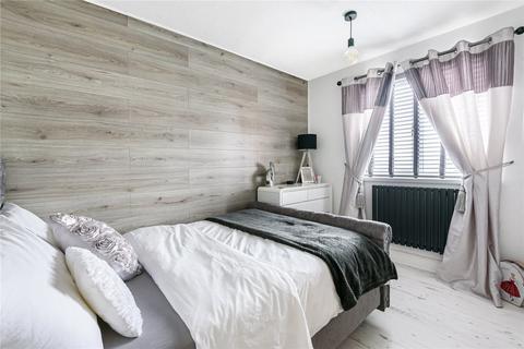 33 High Mead, Wootton Bassett, Swindon, SN4 8LP