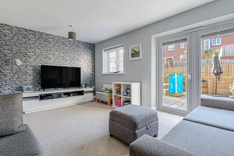 18 Crosstrees, Royal Wootton Bassett, Swindon, SN4 8FB