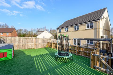 18 Crosstrees, Royal Wootton Bassett, Swindon, SN4 8FB