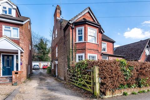 undefined, Lion Lane, Haslemere