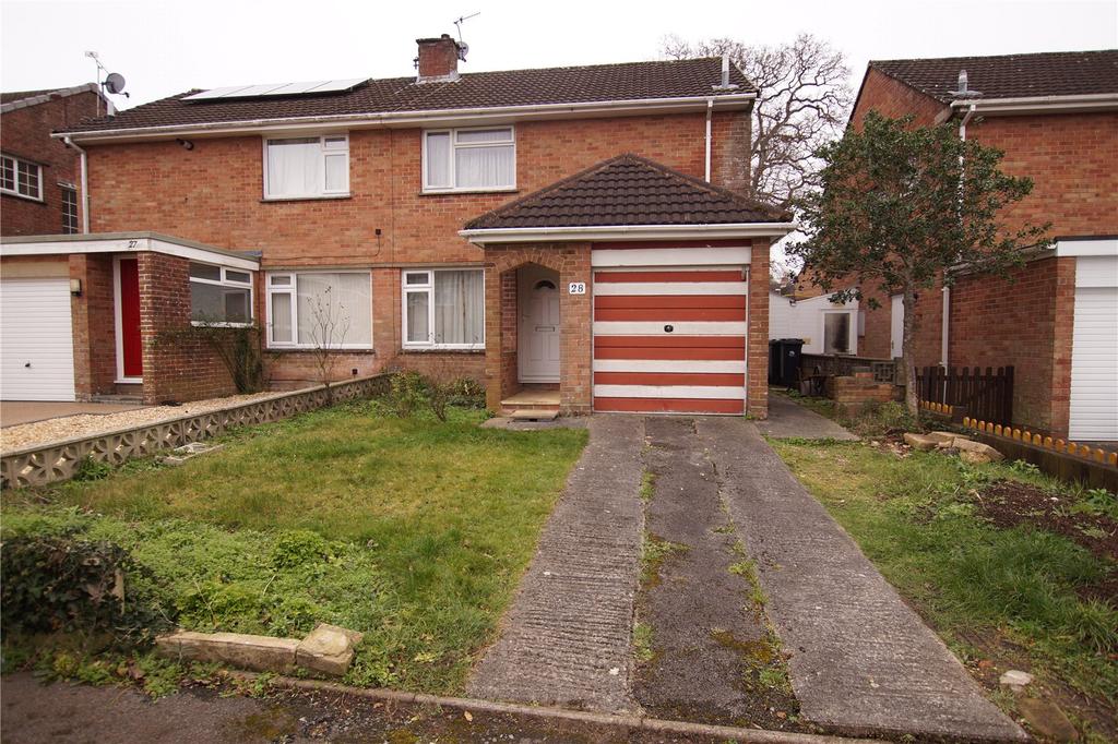 Hinton Close, Blandford Forum... 3 bed semidetached house £300,000