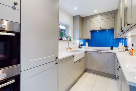 12 Chequers Close, Walton On The Hill, Tadworth, KT20 7SR
