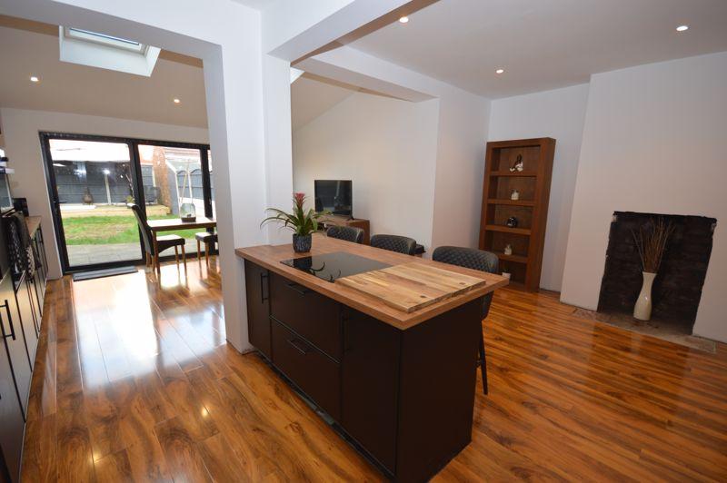Hall Avenue, Widnes 3 bed semidetached house £250,000
