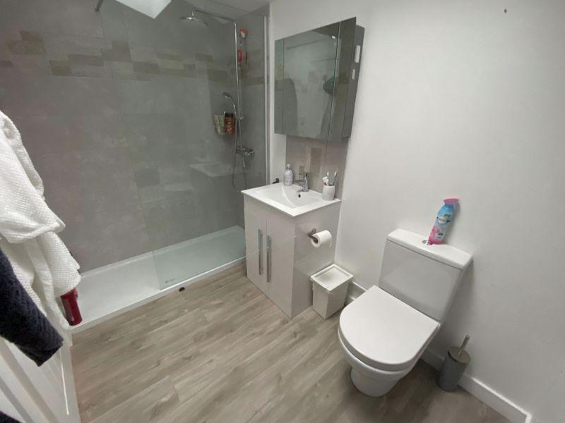 Annex Shower Room