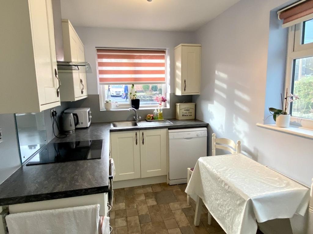 B/Kitchen