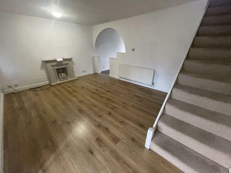 Segundo Road, Walsall 3 bed house £900 pcm (£208 pw)