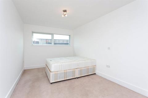 1 bedroom apartment to rent, Warwick Building, 366 Queenstown Road, London, SW11