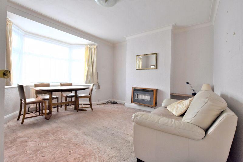Pinner Park Avenue, North Harrow 3 bed semidetached house £625,000