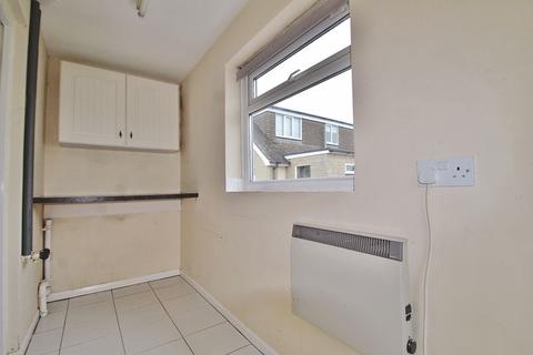 11 Busbys Close, Clanfield, Bampton, OX18 2RD