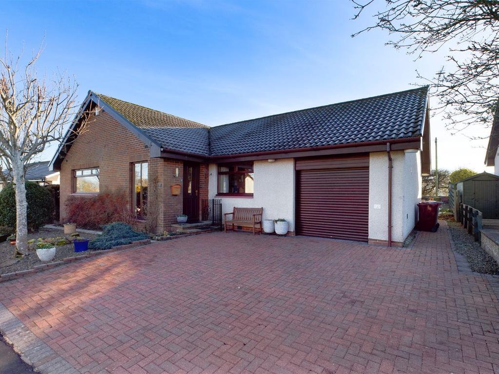 Castlehill Court, Symington, Biggar 3 bed bungalow £274,000