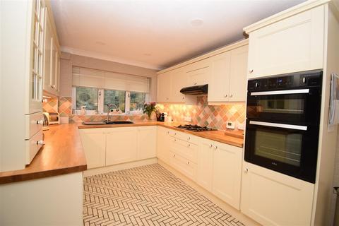 4 bedroom detached house for sale - Templemans Way, Southwell